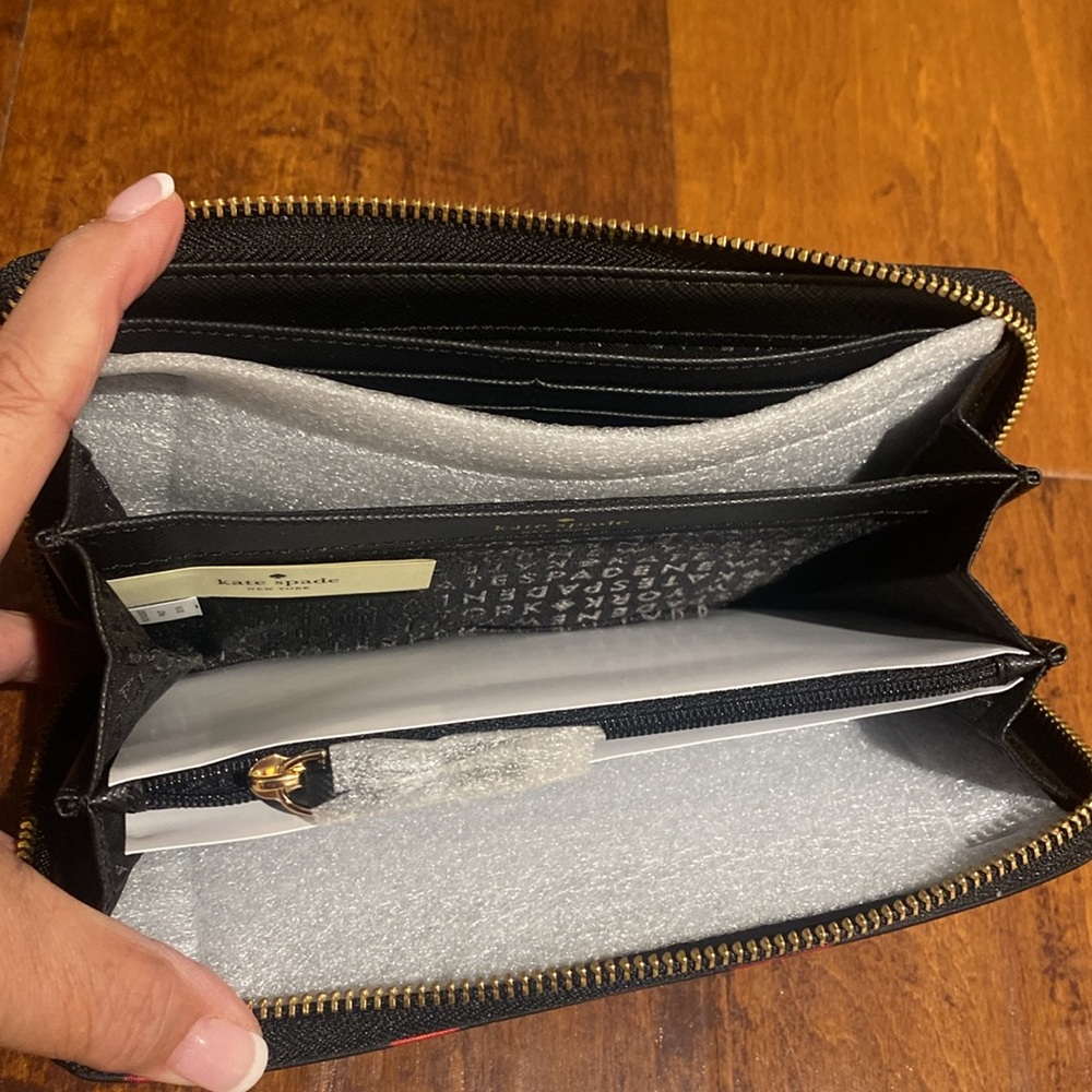 Kate Spade Wilson Road Poppy Wallet - Picture 7 of 11